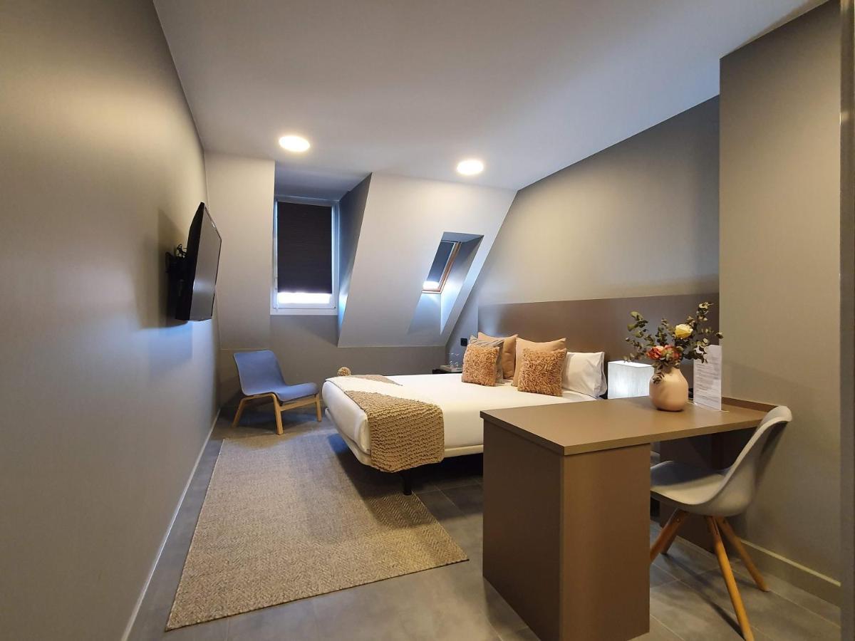 Apartahotel 5Dos5 Овьедо Экстерьер фото