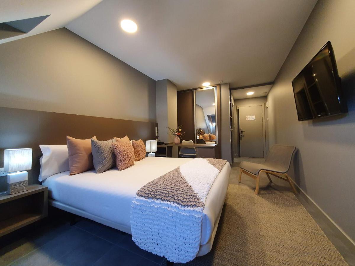Apartahotel 5Dos5 Овьедо Экстерьер фото