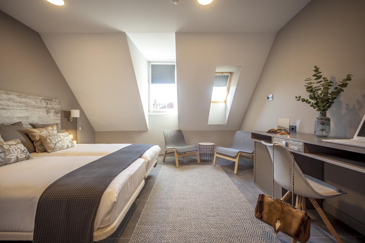 Apartahotel 5Dos5 Овьедо Экстерьер фото
