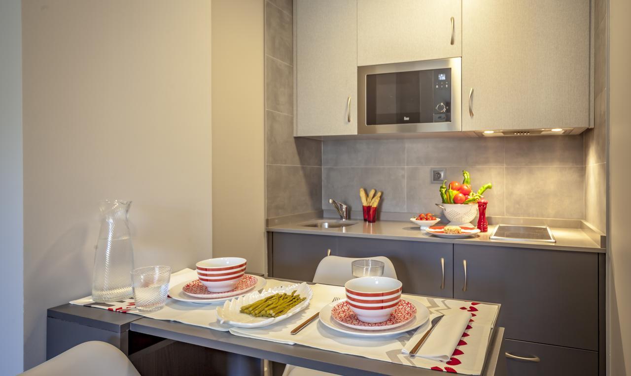 Apartahotel 5Dos5 Овьедо Экстерьер фото