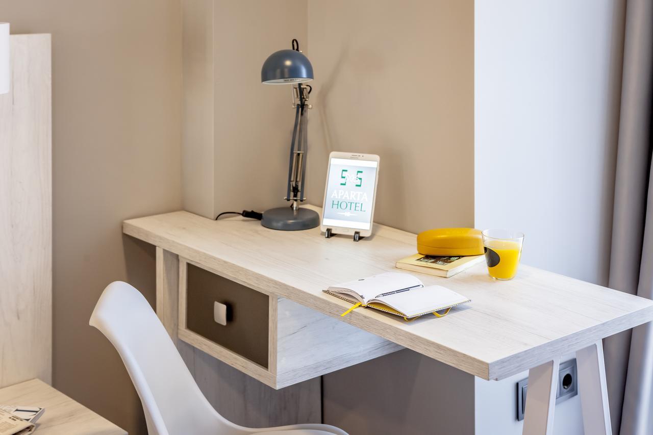 Apartahotel 5Dos5 Овьедо Экстерьер фото