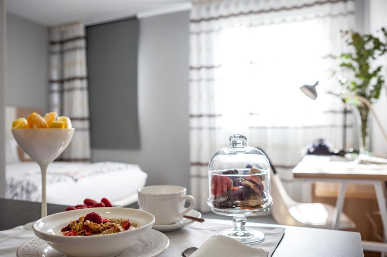 Apartahotel 5Dos5 Овьедо Экстерьер фото