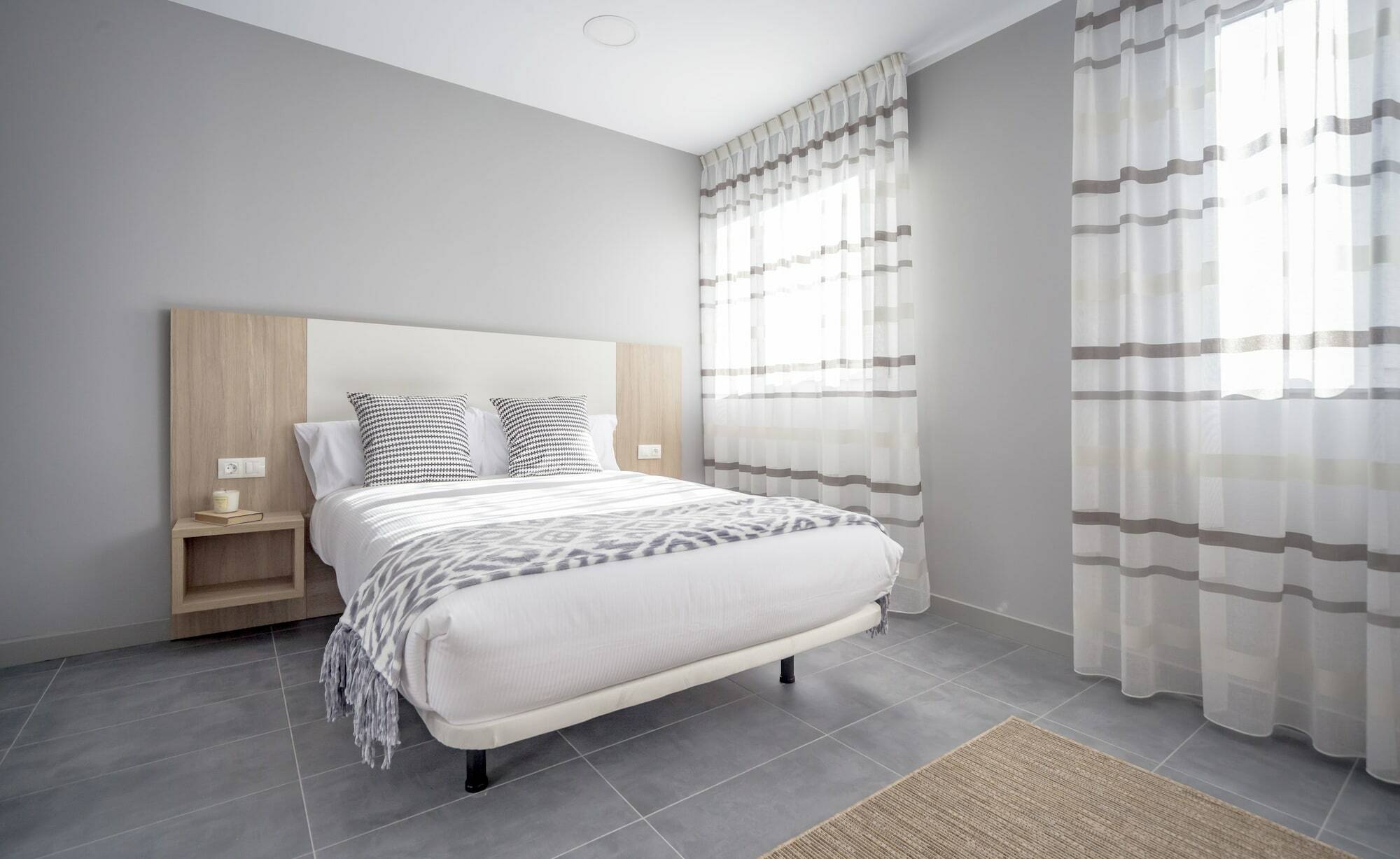 Apartahotel 5Dos5 Овьедо Экстерьер фото