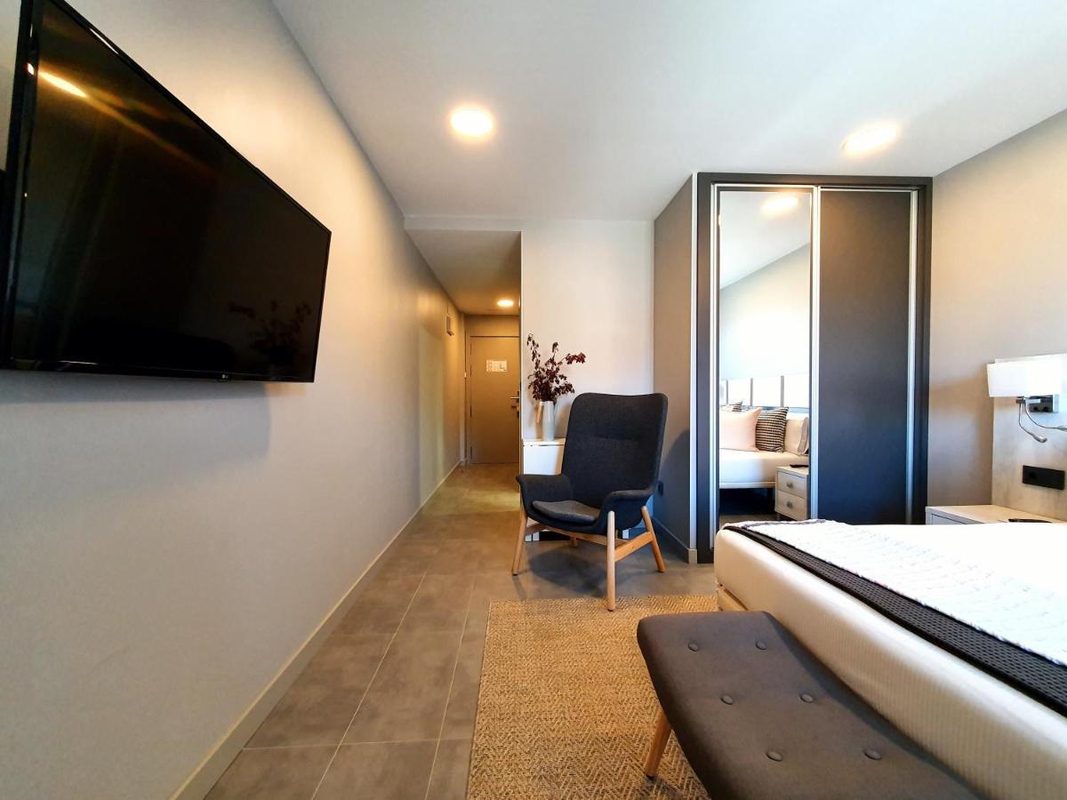 Apartahotel 5Dos5 Овьедо Экстерьер фото